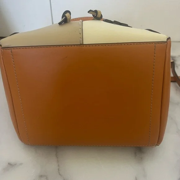 Tory Burch Tri Colored Bucket Bag - Picture 9 of 9